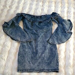 Mega Jeans Off-Shoulder Denim Dress/ Ruffled  Bell Sleeves Size M
